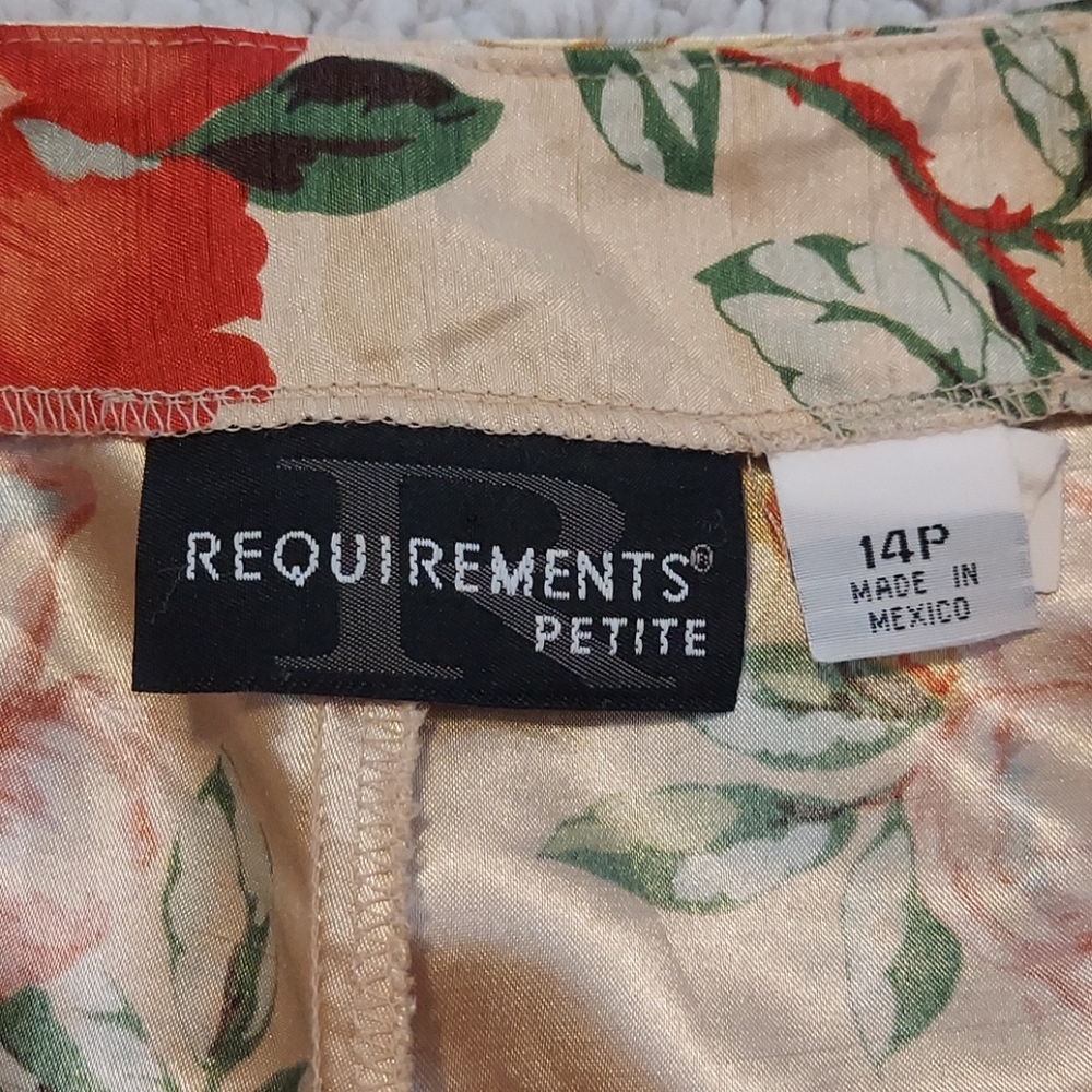 Floral Capris - Picture 5 of 6
